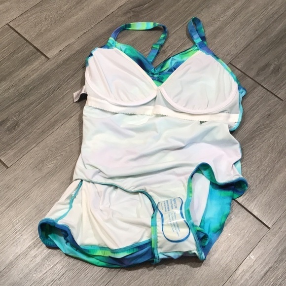COCO REEF 36DDD Water Color Waves 1-Piece Adjustable Strap Swimsuit - Picture 7 of 10